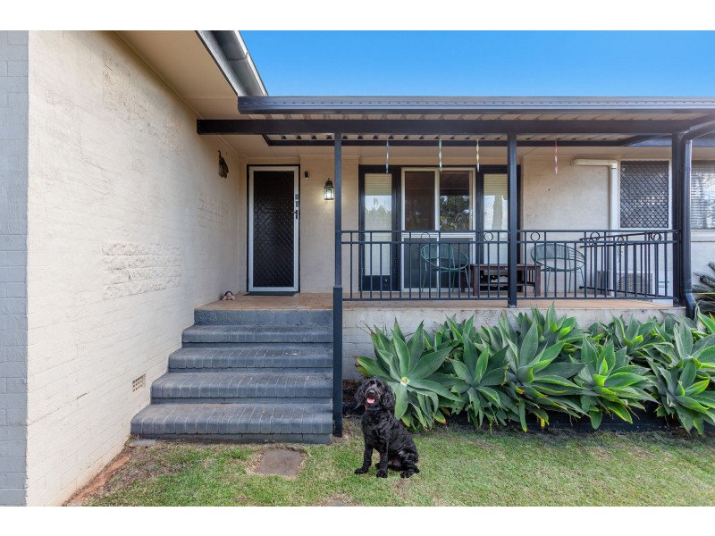 5 Corser Street, Centenary Heights QLD 4350