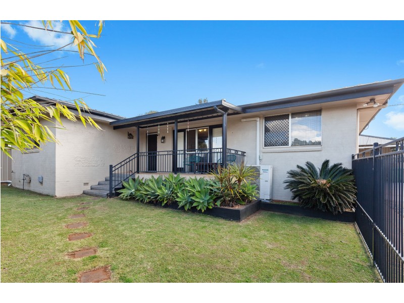 5 Corser Street, Centenary Heights QLD 4350
