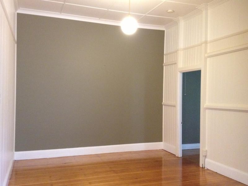 2/111 Bridge St, Mount Lofty QLD 4350