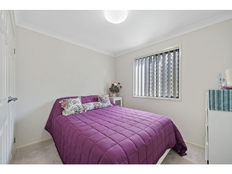 3/2 Swallow Court, Newtown QLD 4350