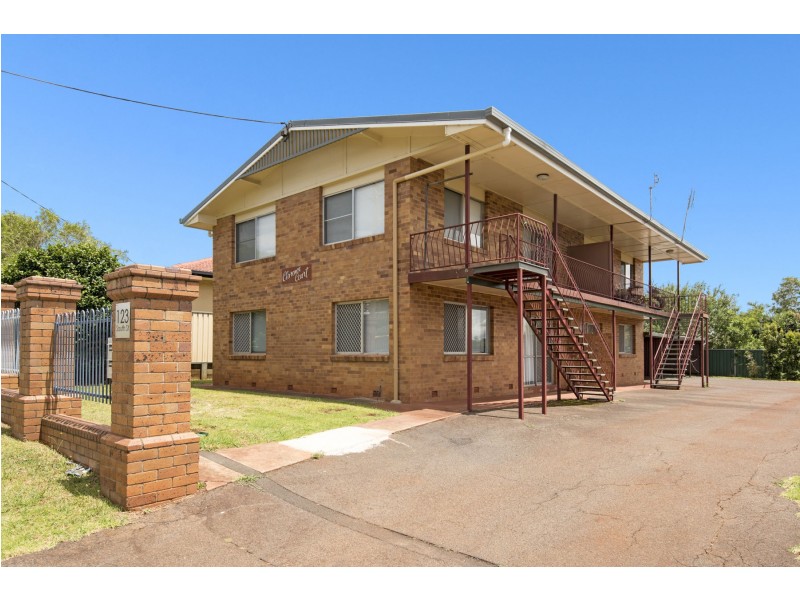 123 South Street, Centenary Heights QLD 4350