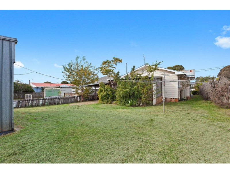 19 Ellis Street, Wilsonton QLD 4350