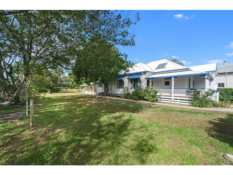 16 Railway Street, Helidon QLD 4344
