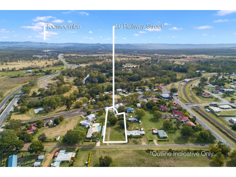 16 Railway Street, Helidon QLD 4344