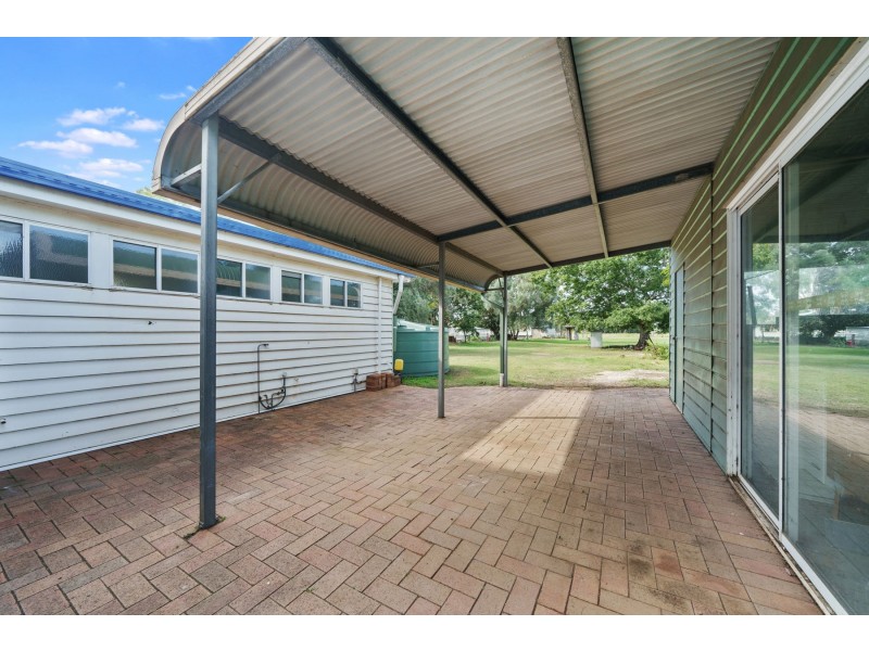 16 Railway Street, Helidon QLD 4344