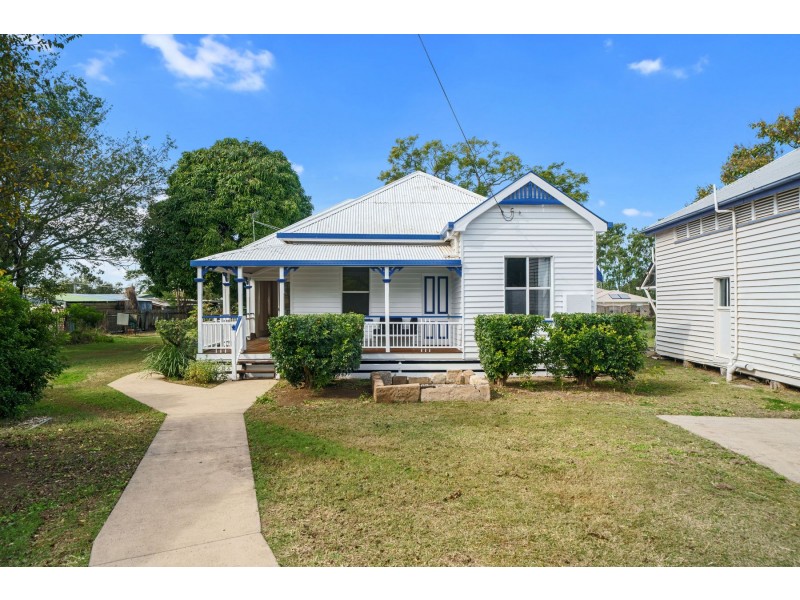 16 Railway Street, Helidon QLD 4344