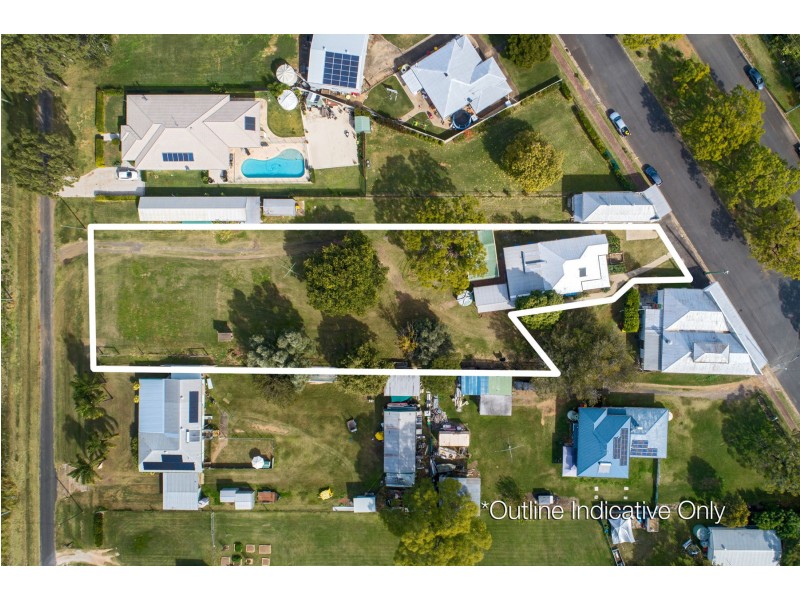 16 Railway Street, Helidon QLD 4344