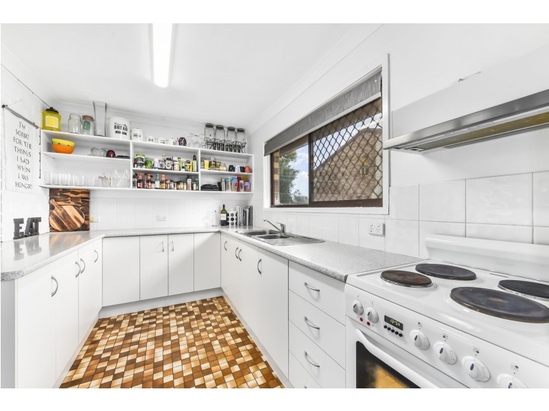 4/329 West Street, Harristown QLD 4350