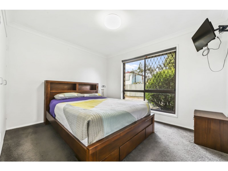 4/329 West Street, Harristown QLD 4350