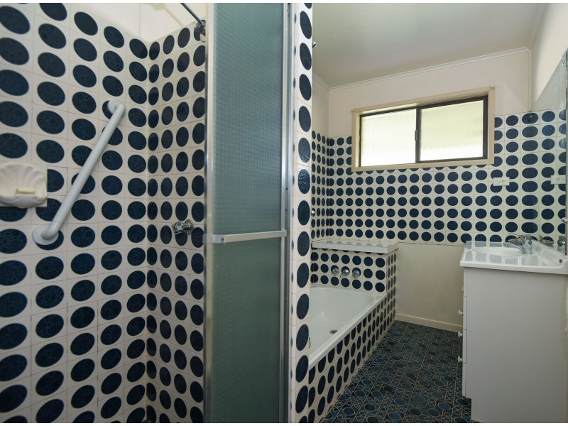 12 Academy Court, Glenvale QLD 4350