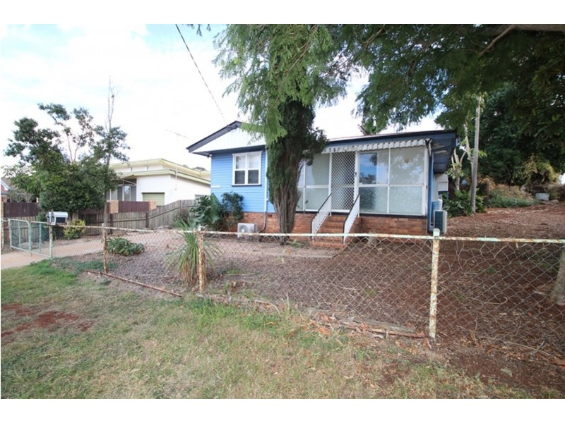 5 Greyfriars Street, Rockville QLD 4350