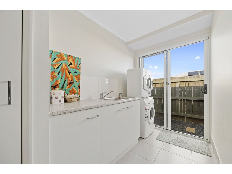 162 Kearney Street, Kearneys Spring QLD 4350