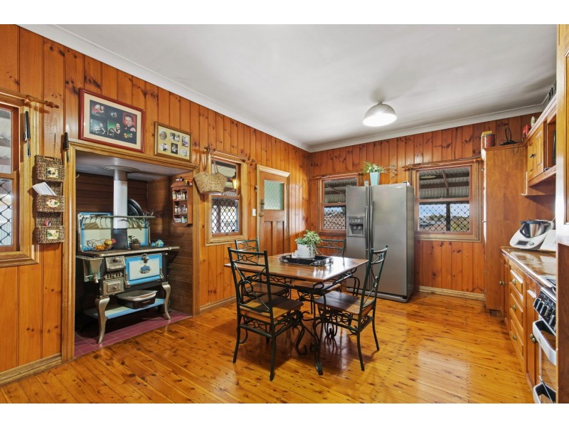 3 Donegal Street, Rockville QLD 4350