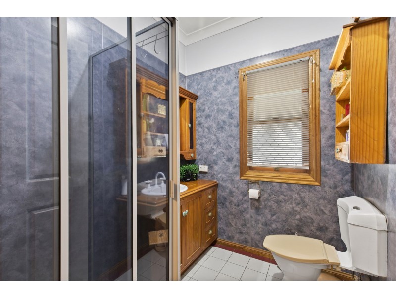 3 Donegal Street, Rockville QLD 4350