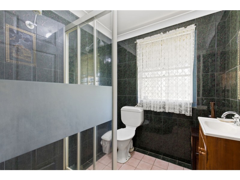 3 Donegal Street, Rockville QLD 4350