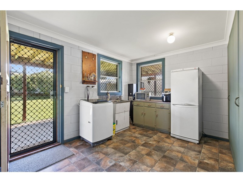 3 Donegal Street, Rockville QLD 4350