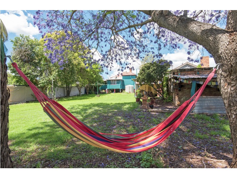 123 Mocatta Street, Goombungee QLD 4354