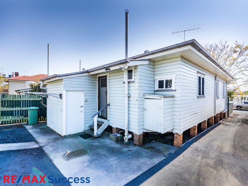 8 Aubigny Street, East Toowoomba QLD 4350