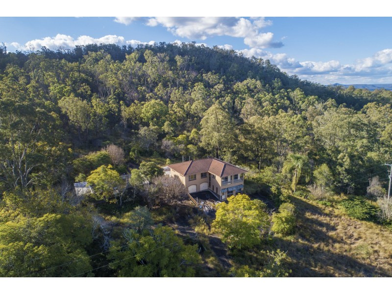 186 Little Oakey Creek Road, Withcott QLD 4352