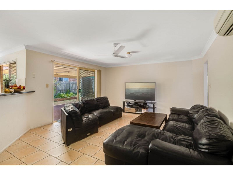 144 Spring Street, Middle Ridge QLD 4350