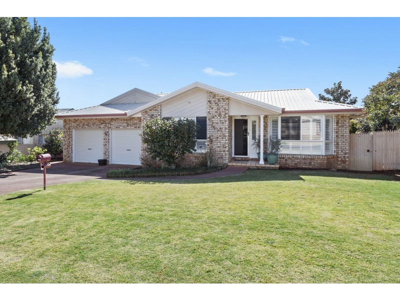 13 Zinnia Court, Middle Ridge QLD 4350