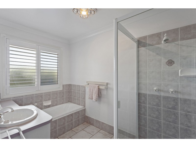 13 Zinnia Court, Middle Ridge QLD 4350