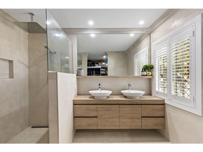 13 Ravenscourt Street, Centenary Heights QLD 4350