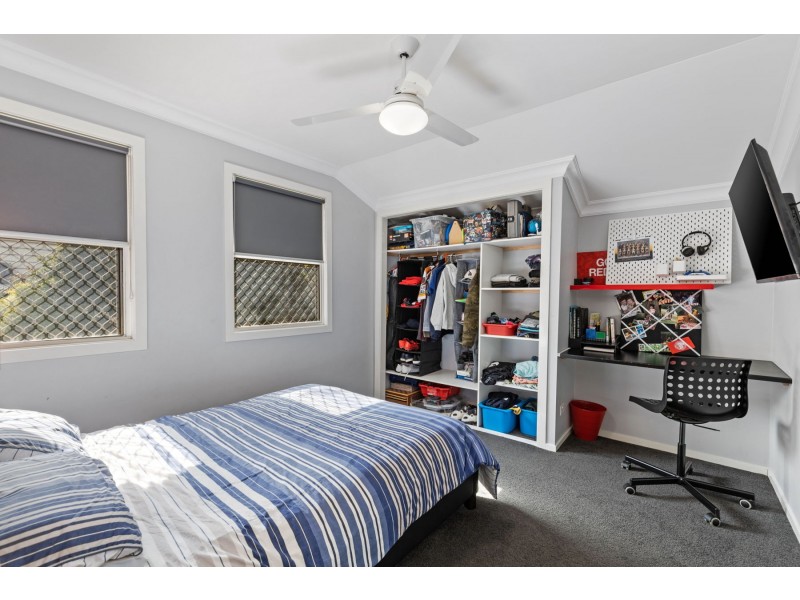 13 Ravenscourt Street, Centenary Heights QLD 4350