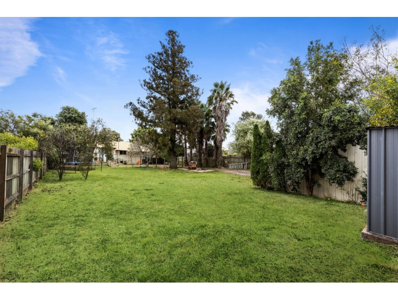 13 Ravenscourt Street, Centenary Heights QLD 4350