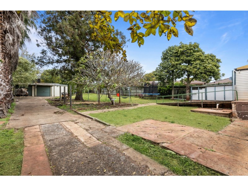 13 Ravenscourt Street, Centenary Heights QLD 4350