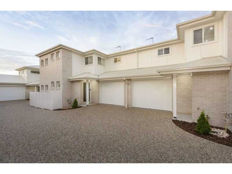 2/19 Cranley Street, South Toowoomba QLD 4350