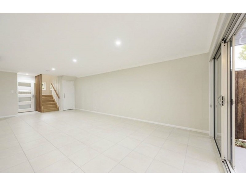 2/19 Cranley Street, South Toowoomba QLD 4350