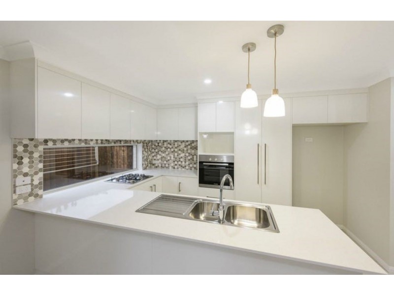 2/19 Cranley Street, South Toowoomba QLD 4350