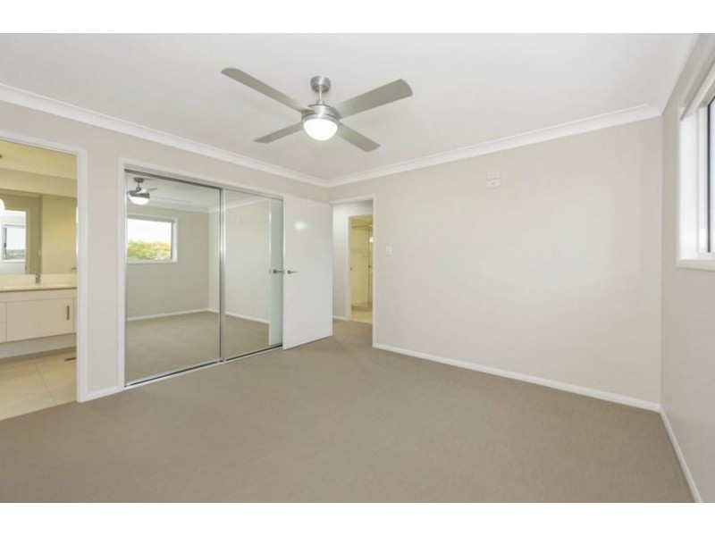 2/19 Cranley Street, South Toowoomba QLD 4350