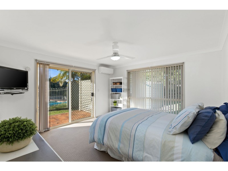 2 Selkirk Court, Highfields QLD 4352