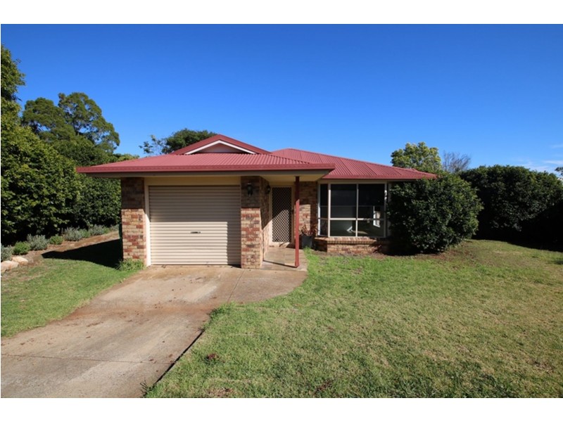 4 Robindale Drive, Darling Heights QLD 4350