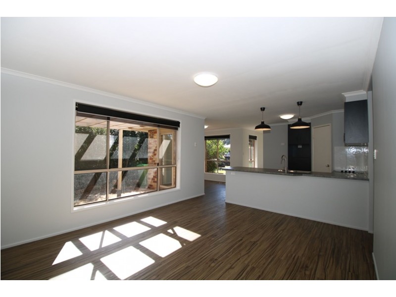 4 Robindale Drive, Darling Heights QLD 4350