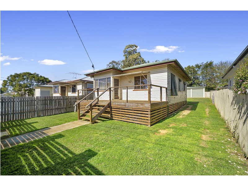 16 Weetwood Street, Newtown QLD 4350