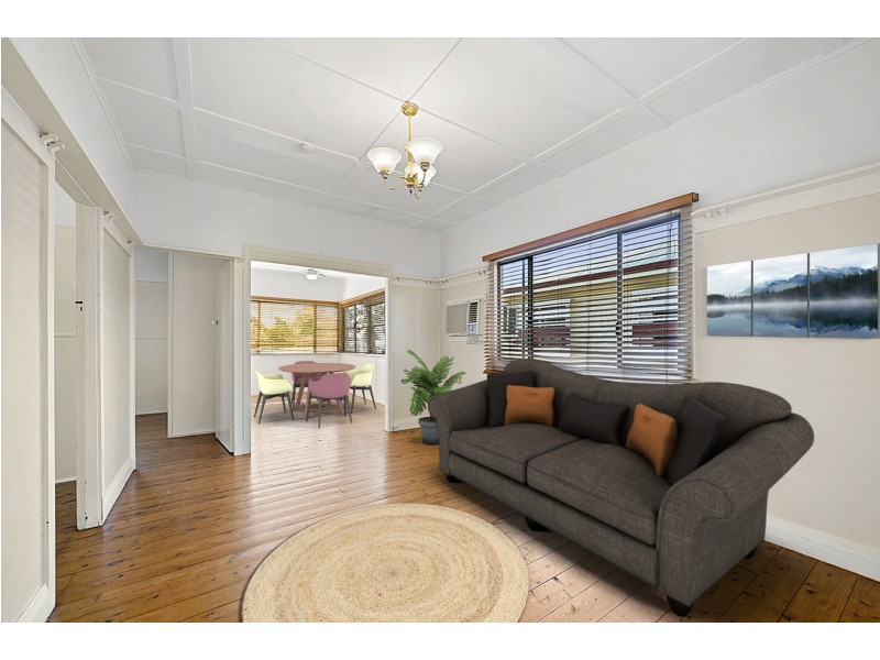 16 Weetwood Street, Newtown QLD 4350