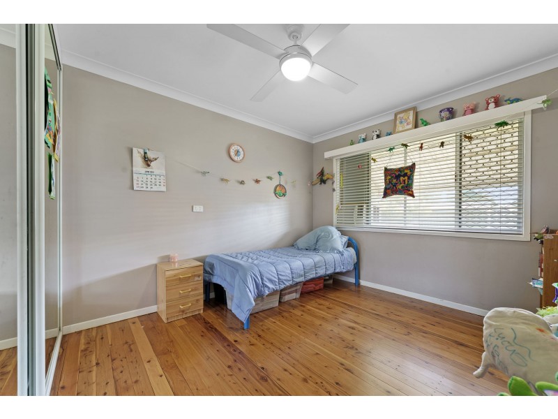 8 West Street, Oakey QLD 4401