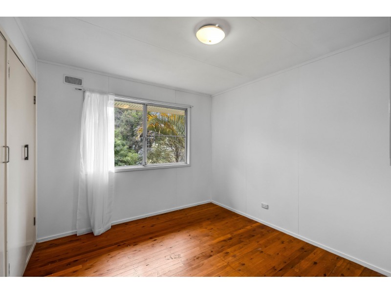 6 Dignan Street, Harristown QLD 4350