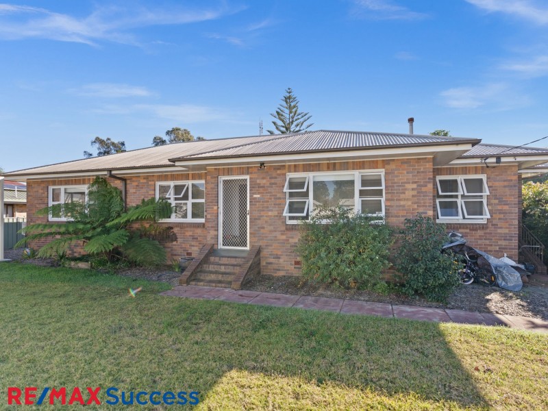 49 Wallace Street, Newtown QLD 4350