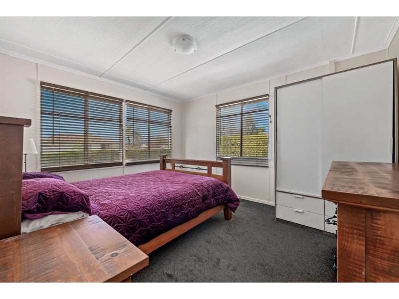 39 Catto Street, Centenary Heights QLD 4350