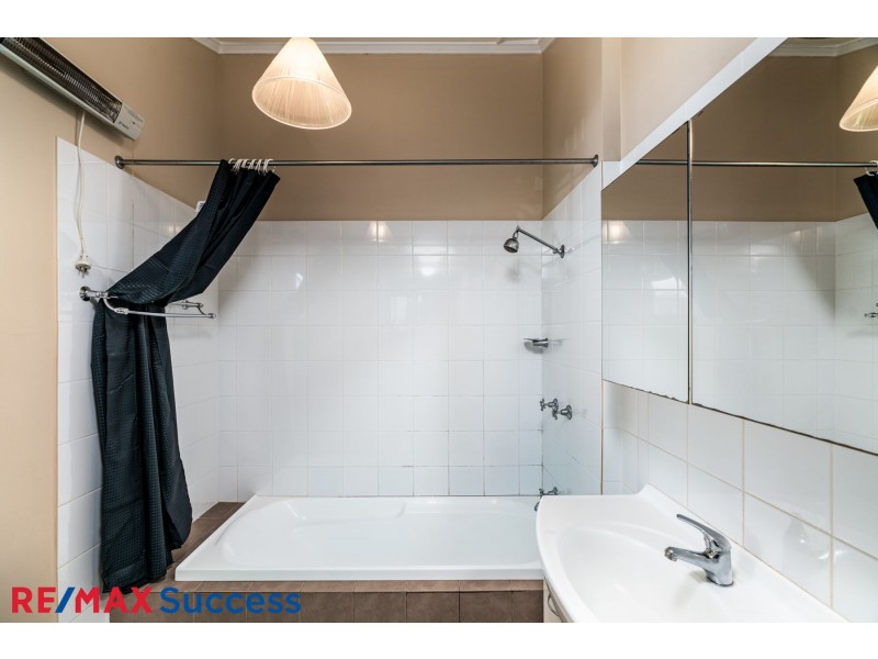 3/111 Bridge Street, Mount Lofty QLD 4350