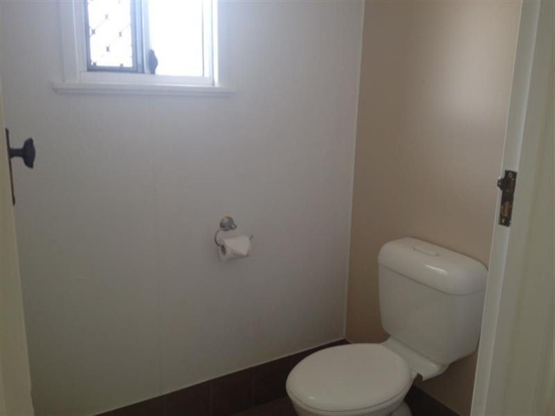 3/111 Bridge Street, Mount Lofty QLD 4350
