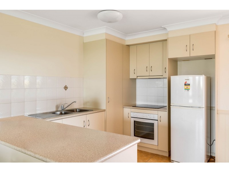 2/10 Roberts Street, South Toowoomba QLD 4350