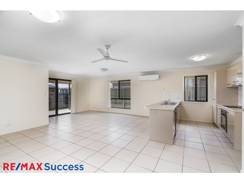 11 Abbey Street, Cranley QLD 4350
