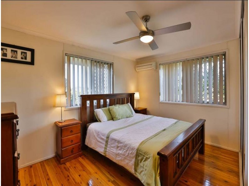 263 Mackenzie Street, Centenary Heights QLD 4350