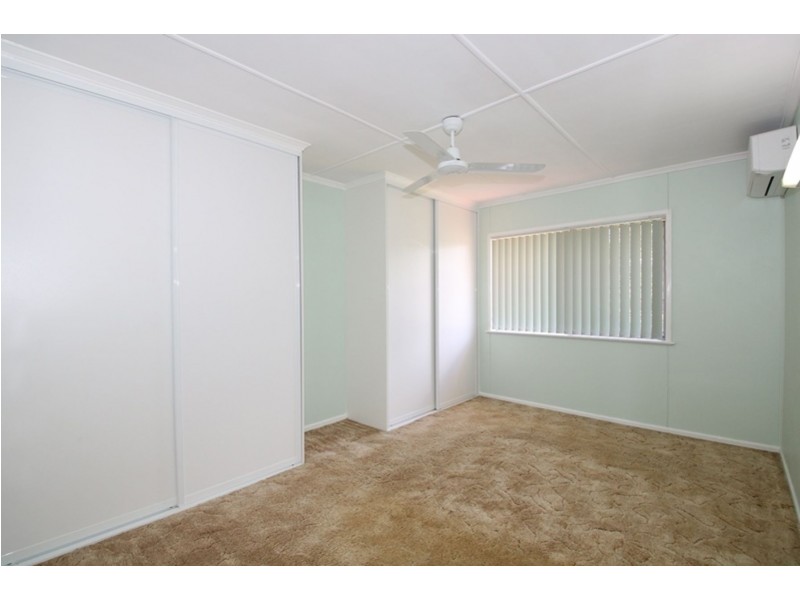 3 Clyde Street, Mount Lofty QLD 4350