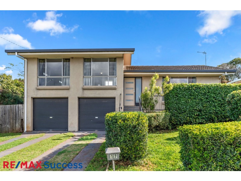 17 Martini Street, Mount Lofty QLD 4350